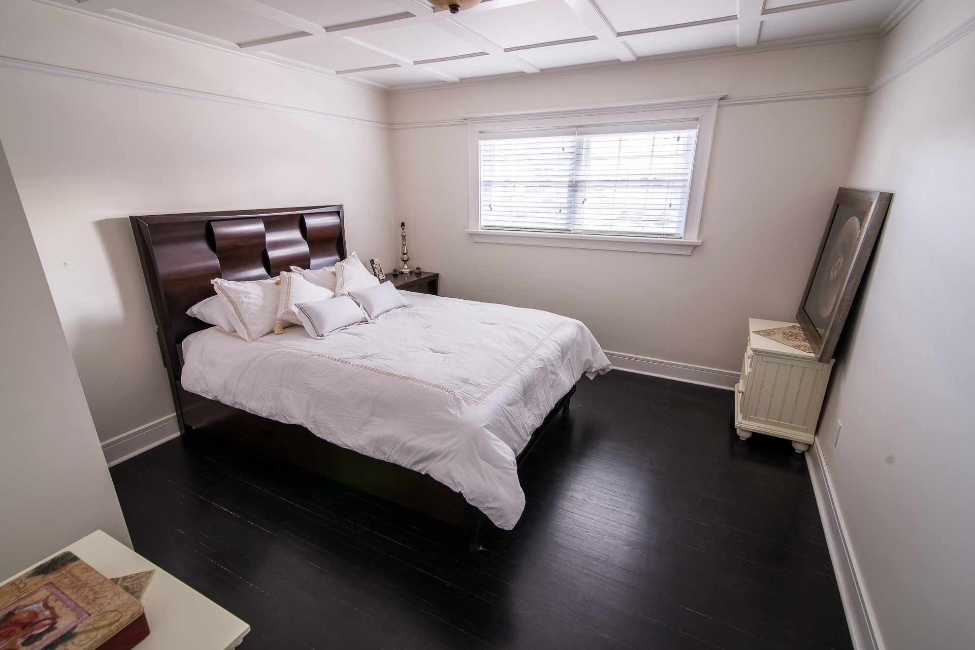 Executive fully furnished 7 bedroom 3 bath home